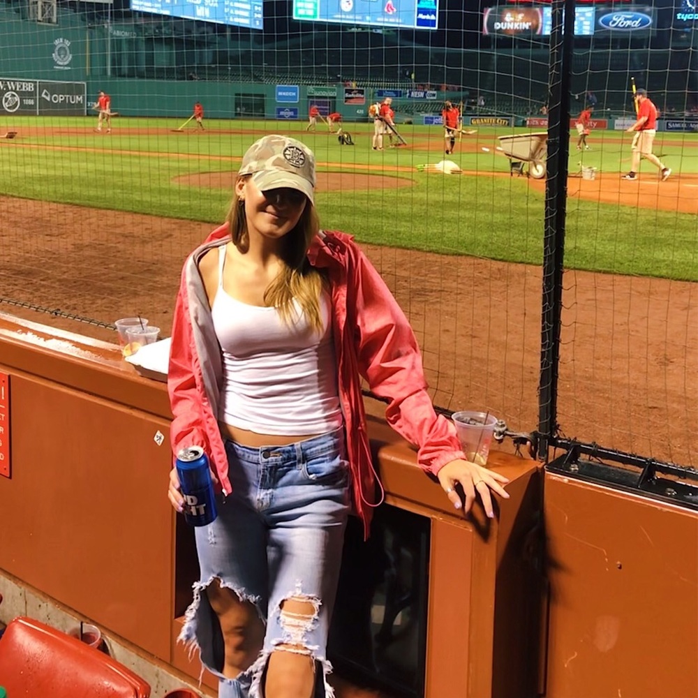 Boyfriend Cut Distressed Jeans - Picture 2 of 6